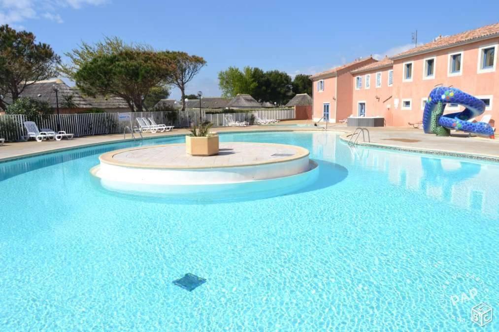 Le Mas Aux Amoureux , Suite Romantique Et Spa Le Barcarès Exterior foto